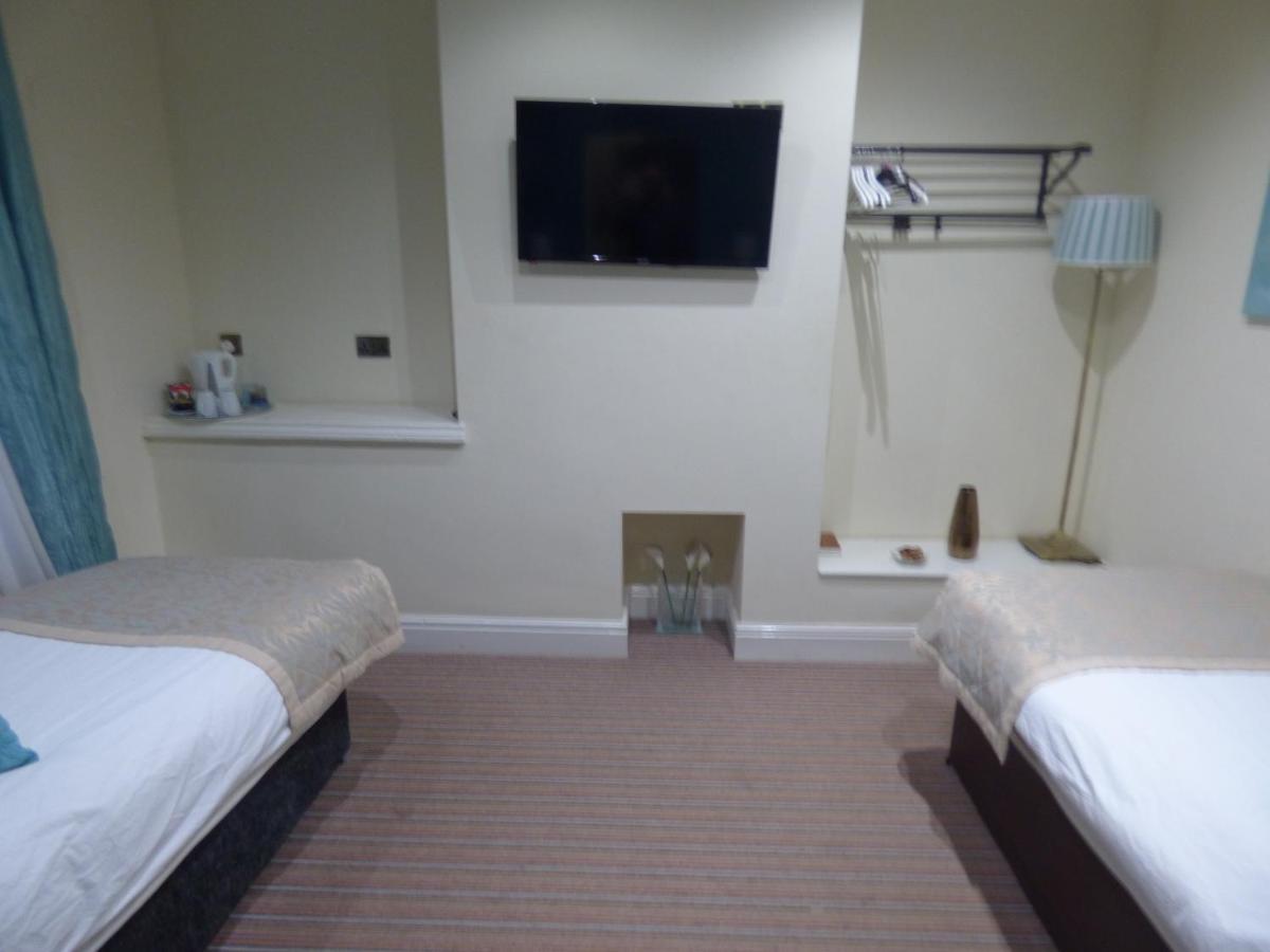 Wheldale Hotel Castleford Esterno foto