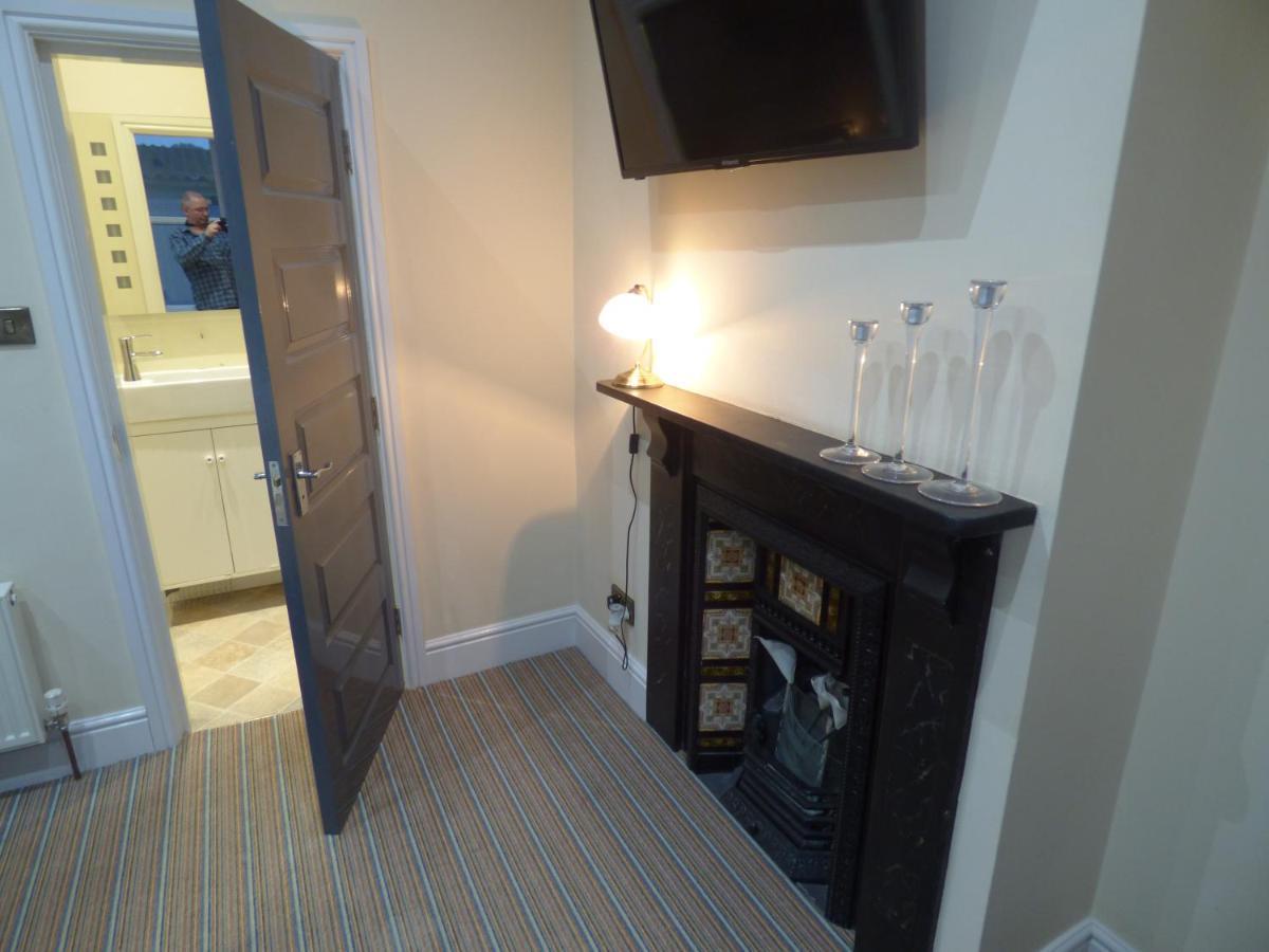 Wheldale Hotel Castleford Esterno foto