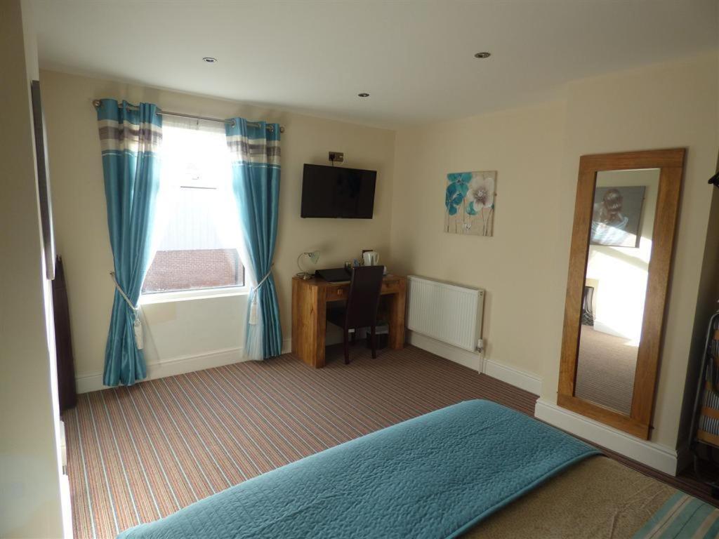 Wheldale Hotel Castleford Esterno foto